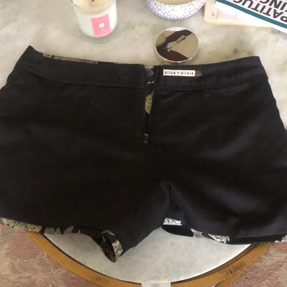 Coordinated set by Alice Olivia - Picture 10 of 10